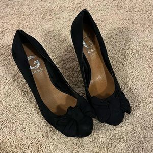Guess Black Bow high heels size 6